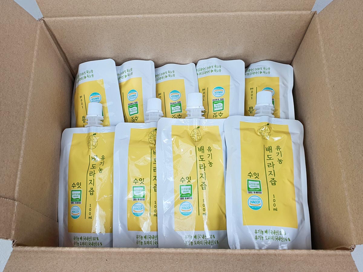 심스오가닉의 배도라지즙 30포가 한 박스에 포장된 모습